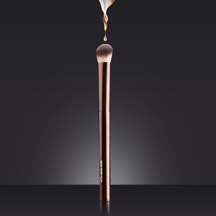 Cross-Border All-Aluminum Tube Crescent Medium Foundation Concealer Brush Fiber Hair Beauty Makeup Tool Makeup Brush Wholesale