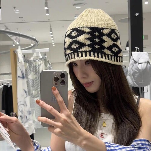 New Autumn/Winter Knit Hat Korean Style Checkered Large Brim Woolen Hat for Women - Advanced Versatile Warm Stylish Universal