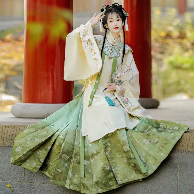 Оригинальная женская длинная рубашка с воротником-стойкой [Dream Pen] династии Мин и династии Хань с тяжелой вышивкой, юбка с облаком на плечах и лошадиной лицом, осенне-зимний новый стиль