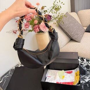 26�ļ��¿�����y�Ҹ߼��аٴ����e�羳Ůʿ���������l