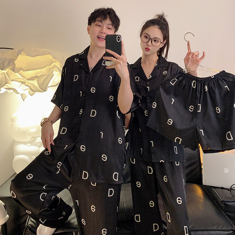 Japón Mickey pareja pijama mujer primavera y verano sensación de hielo fresco de manga corta ropa de hogar de hombre tres piezas conjunto