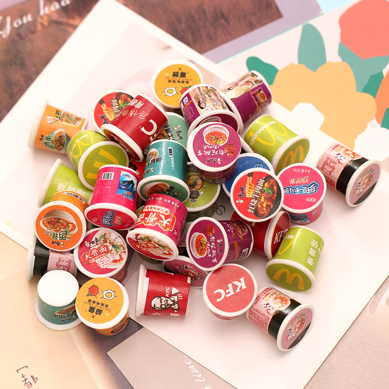 Mini supermarket three-dimensional bubble noodle barrel miniature resin food play DIY accessories wholesale photo micro props small objects Mini supermarket three-dimensional bubble noodle barrel miniature resin food play DIY accessories wholesale photo micro props small objects
