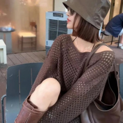 欧米の高級感のレトロな透かし彫りの長袖のセーターの女性の2025早秋の百合の洋風のファッションの年齢を減らしますニットの上着