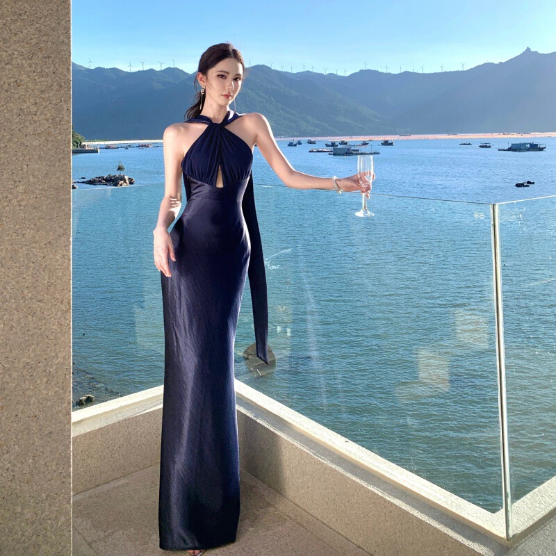 French-Style Party Spaghetti Strap Light Dress for Women, Everyday Wear, Casual Evening Dress, Halter Neck Long Dress