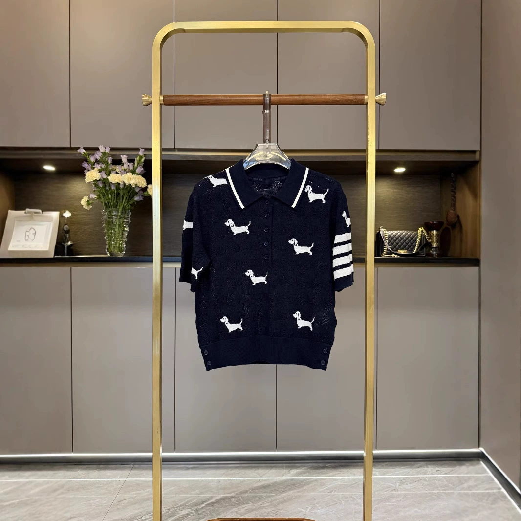 Spring summer knitted thin woolen sweater, 25 years, with short sleeve