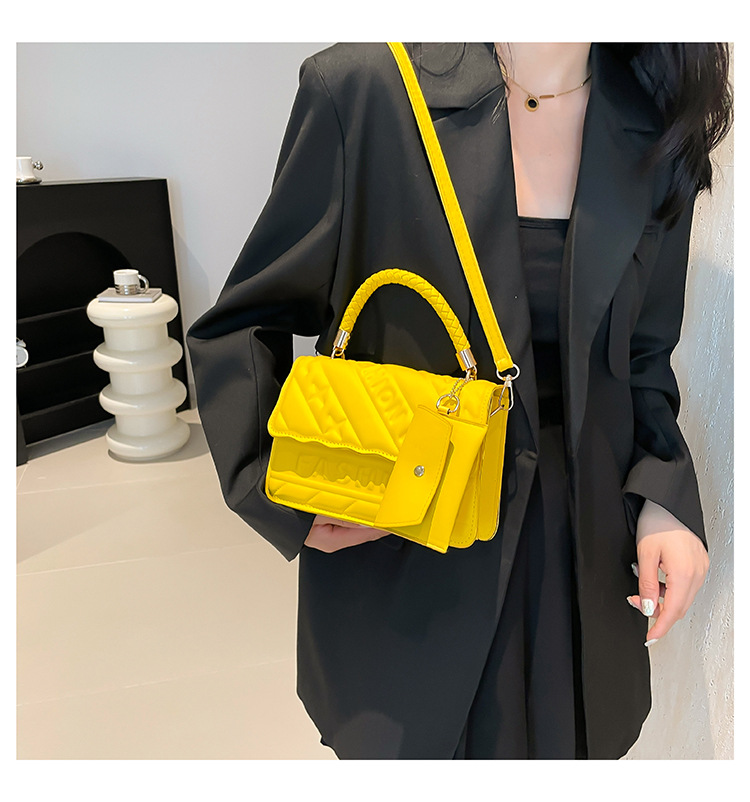 Ladies' candy-colored stylish handbag, 2024 autumn new ins single-shoulder crossbody bag, stylish embossed small square bag undefined