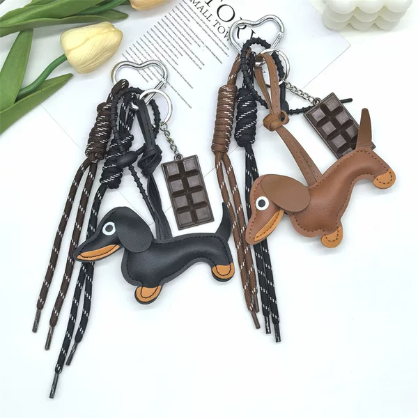 Cross-border Explosions Fashion Leather Dachshund Dog Chocolate Bag Accessories Pendant Key Chain Lanyard Creative Key Chain