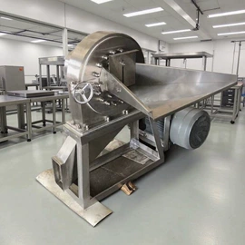 粉碎机;饲料加工设备;畜牧养殖机械