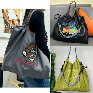 �羳�¿�Ƥ�|�̽����ذ�����������Ů�r������μ��