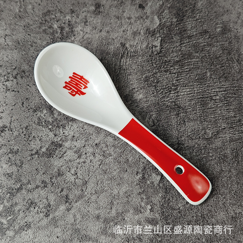 Pequeño al por mayor cuchara de cerámica roja cuchara de condimento para ancianos cuchara doble cuchara de boda mango rojo multi-estilo