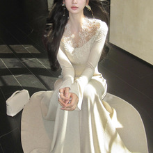 【不知雪】温柔氛围感蕾丝v领针织长袖连衣裙女秋收腰显瘦a摆长裙