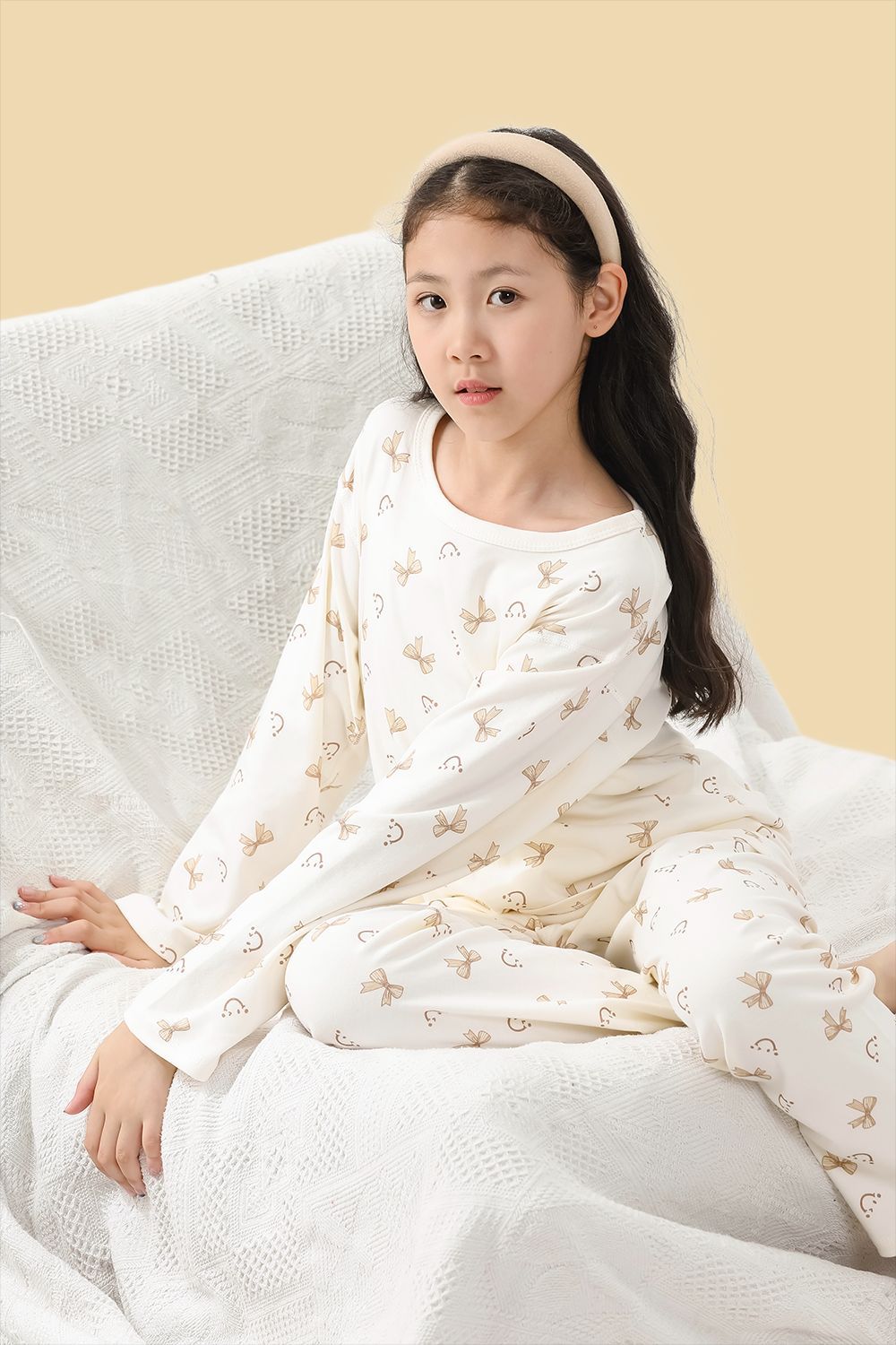 Nueva ropa infantil para el hogar sin huesos pijamas de manga larga primavera y otoño ropa de aire acondicionado de niñas algodón hombre