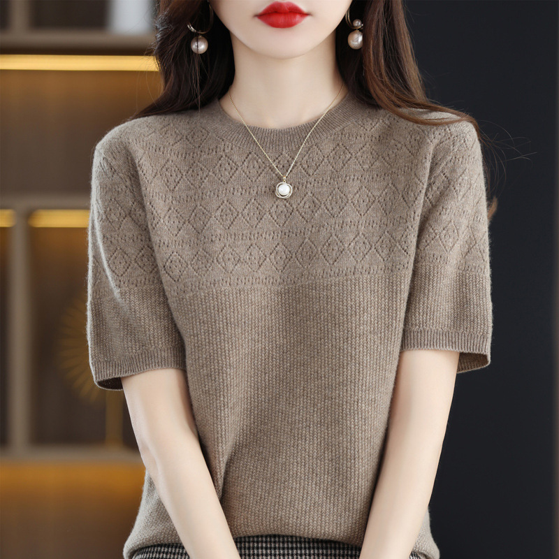 2024 New Knitted Sweater Half-Sleeve Diamond Pattern Women's Spring/Summer Slim Fit Pullover Short Versatile Casual Hollow Wholesale