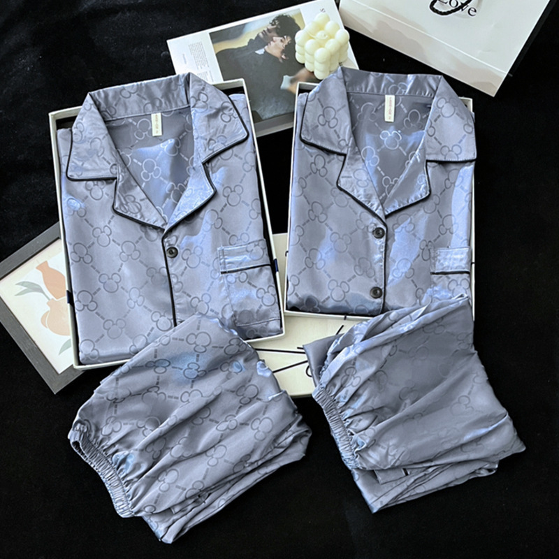 Estilo francés de alta calidad cartas par pijamas de primavera y otoño de seda de hielo de manga larga más tamaño real de seda hombres y mujeres traje de invierno