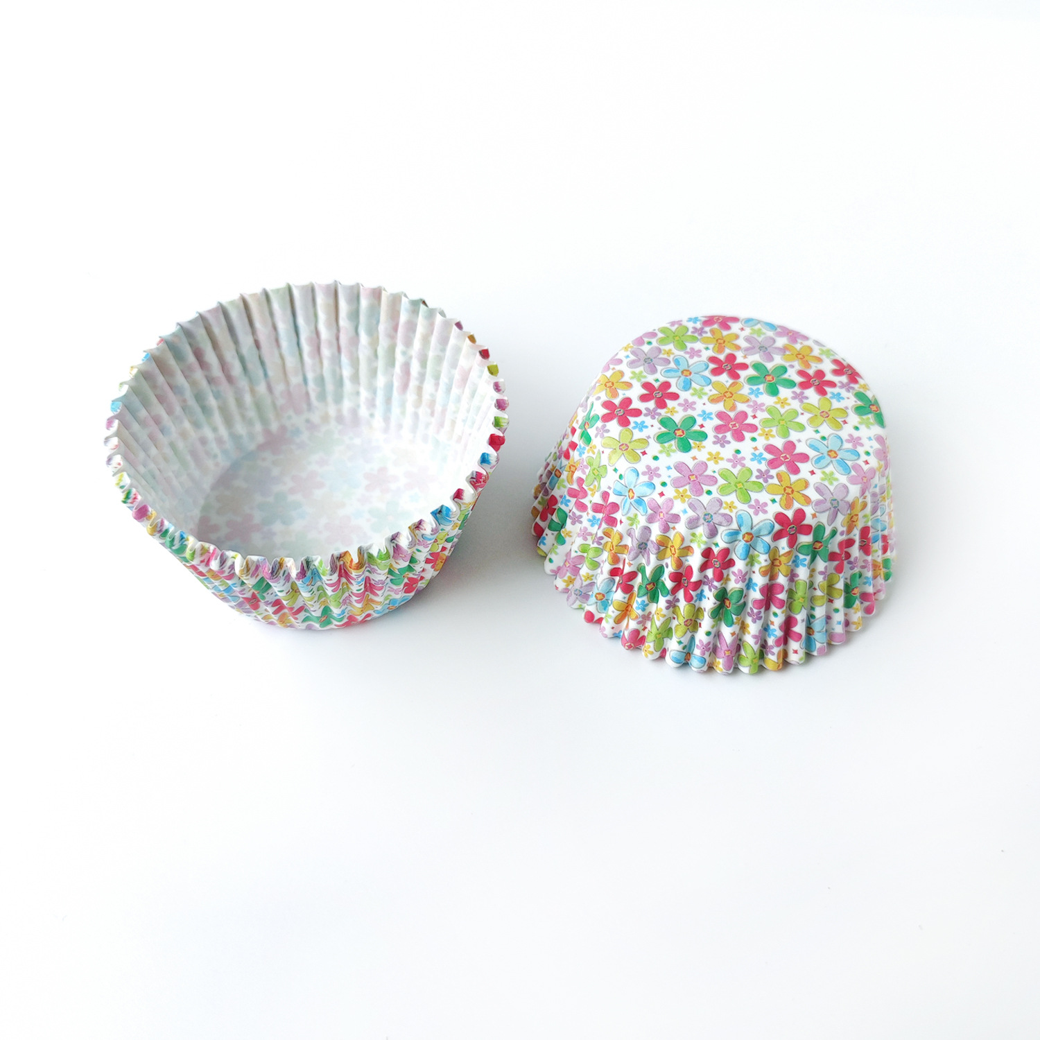 100 pcs / caja Xue Mei Niang soporte de papel para pastel medio soporte de papel para hornear tazas de papel muffin relleno soporte de papel a prueba de aceite