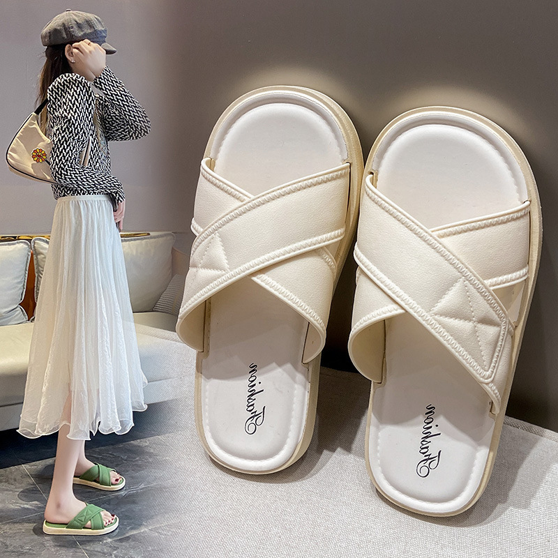 Zapatillas al aire libre de verano para mujer 2023 estilo coreano casual celebridad de Internet correa cruzada de fondo suave estilo de hadas zapatillas de playa sin cordones
