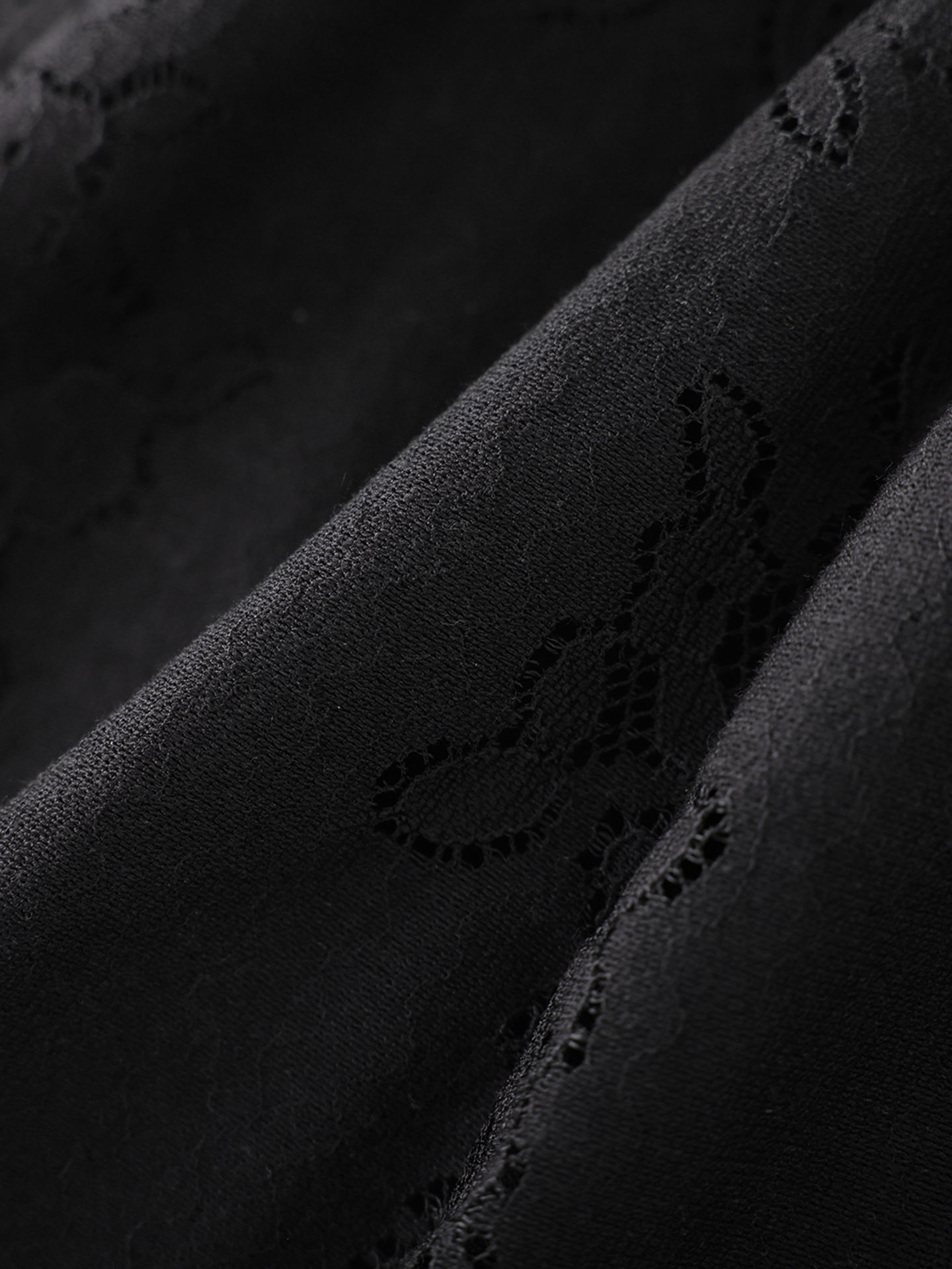 Đầm suông nữ midi thắt eo ren đính đá jacquard chữ A — màu đen