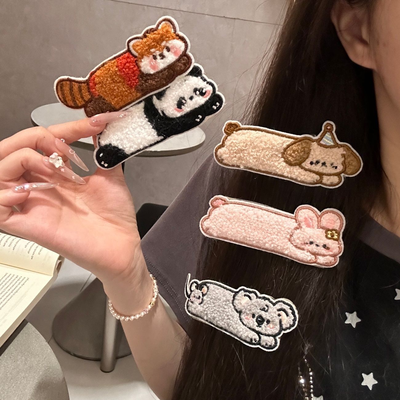 Cute cartoon animal hair clips with Velcro backing, perfect for girls to easily manage stray hairs without leaving marks