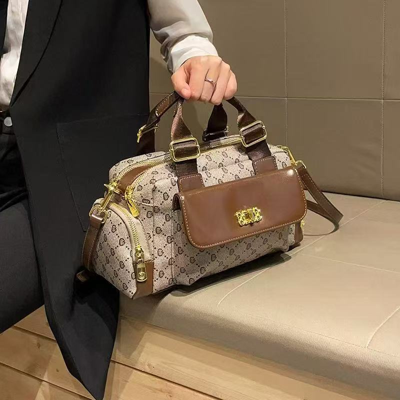 Boston Women's Bag 2025 New Genuine Leather Pillow Tote Bag Fashion Versatile Shoulder Bag Simple Crossbody Bag - Thumbnail 7