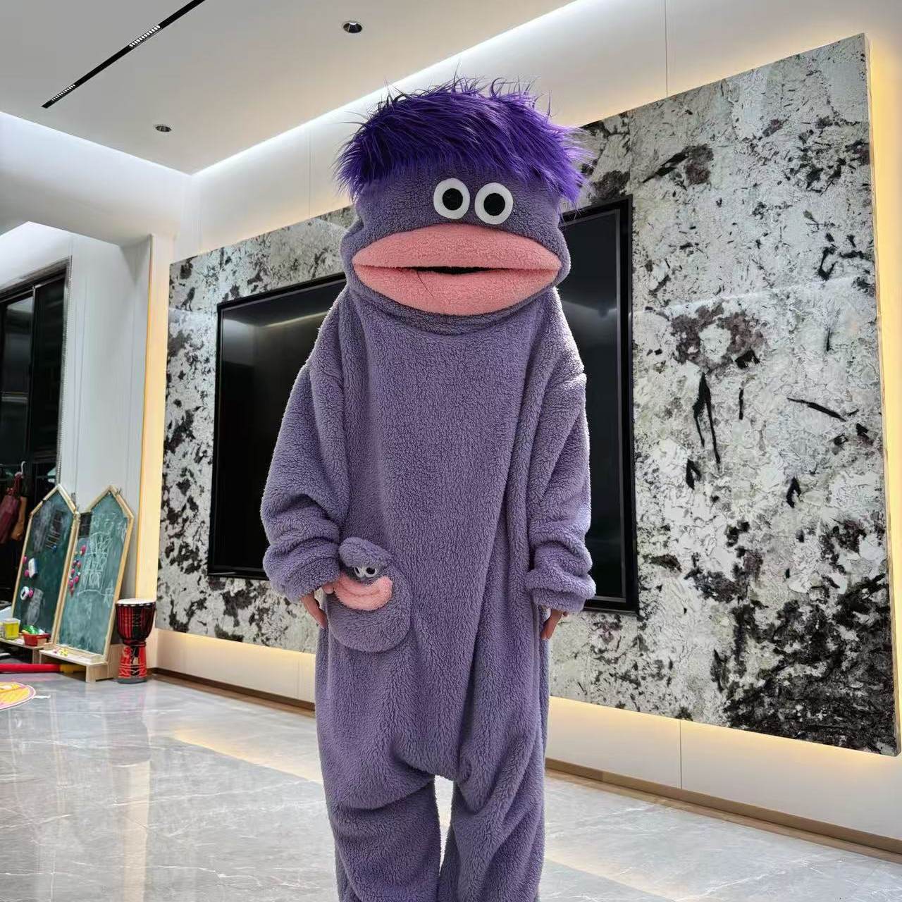 丑萌抽象大嘴怪珊瑚绒睡袍冬季搞怪连体睡衣毛绒加厚居家服带梳子