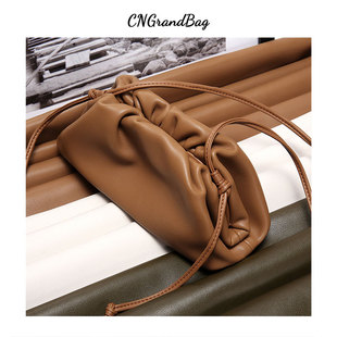 �n�漃ɫ�ٴ�ܛţƤ�ް���Ӱ��r�г����μ�б����������녶��Ů