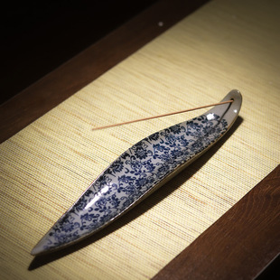 Line Incense Hob Incense Household Indoor Simple Chinese Zen Decoration Cross-border Blue and white Ceramic Line Reclining Incense Insert
