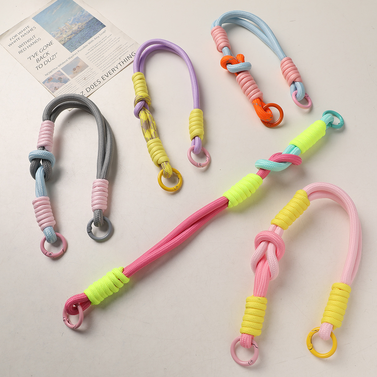 Personalidad de la cuerda de muñeca de nylon cuerdas de color cadenas de llaves de teléfonos móviles bolsas de moda accesorios de muñeca