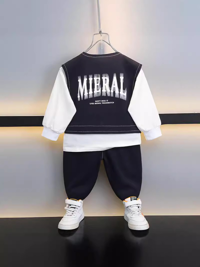 6386 Traje de primavera para niños 2025 Nuevo estilo de moda para niños Chaleco de herramientas de estilo extranjero Traje de tres piezas Baby Spring and Autumn