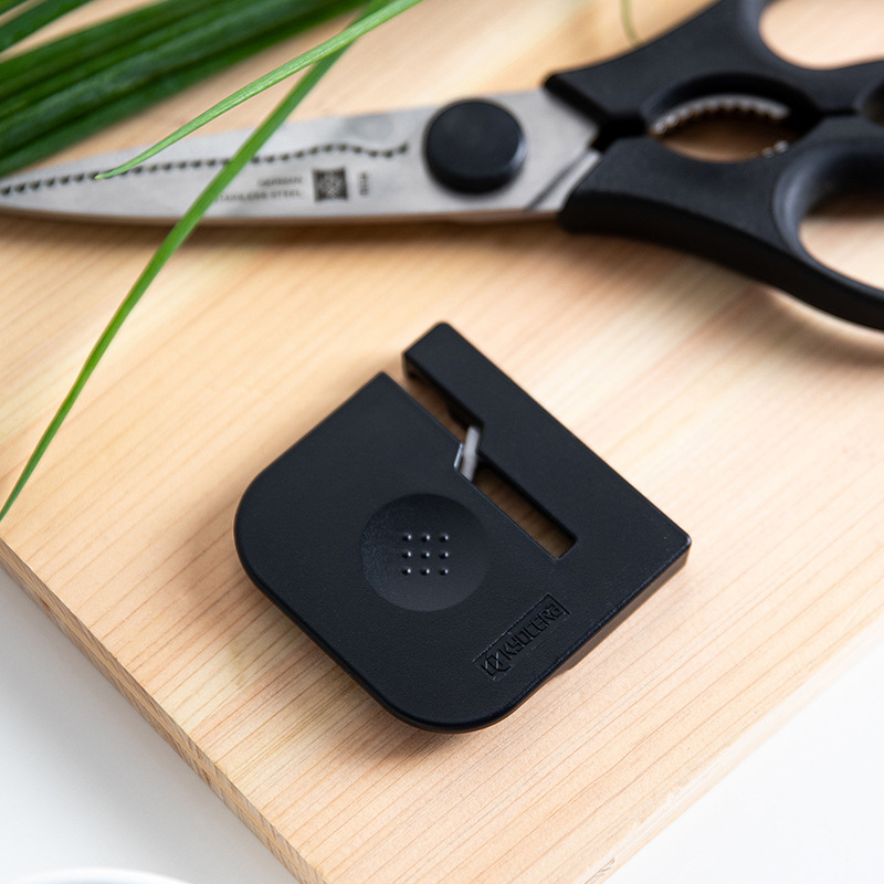 KYOCERA, tijeras de molienda importadas de Japón, artefactos de cerámica, herramientas especiales de tijeras de molienda de cocina artística doméstica.