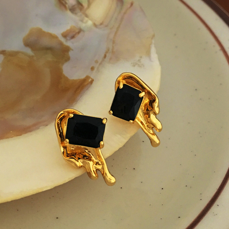 Retro Rhombus Copper Ear Studs Inlay Artificial Pearls Copper Earrings 1 Pair