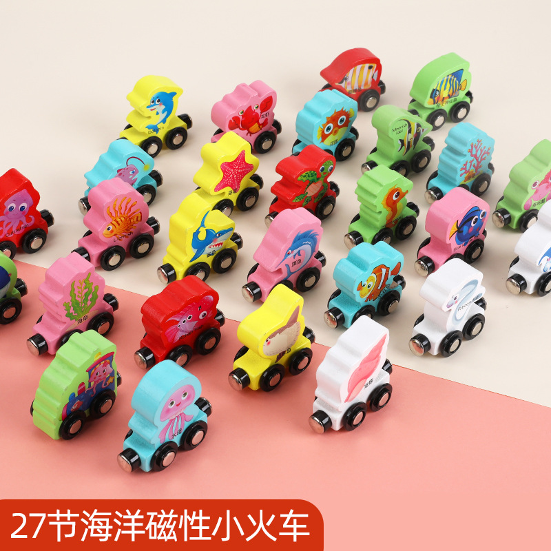 子供の益智のおもちゃの積み木の磁気の数字の小さい列車のアルファベットの木製の磁気の組み合わせの1-3歳のおもちゃの車