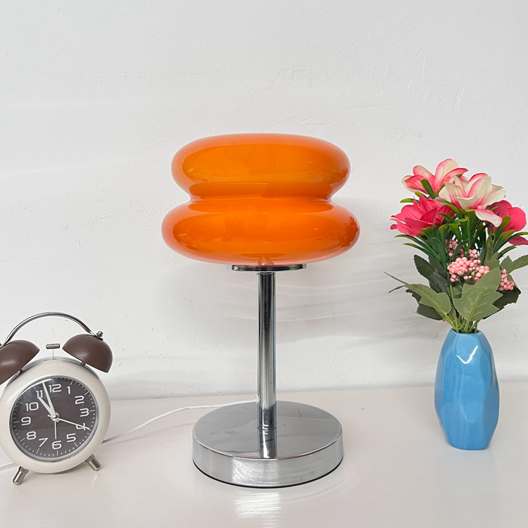 Fondo grueso creativo dormitorio sala de estar lámpara de mesa decorativa Yama atmósfera huevo lámpara de cristal de la lámpara Bauhaus luz de la noche