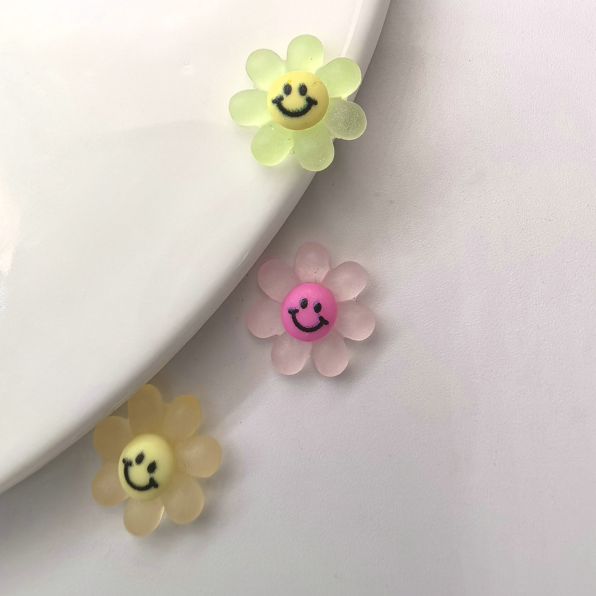 大号笑脸花美甲饰品小商品配件手机壳头饰首饰辅料0008.jp