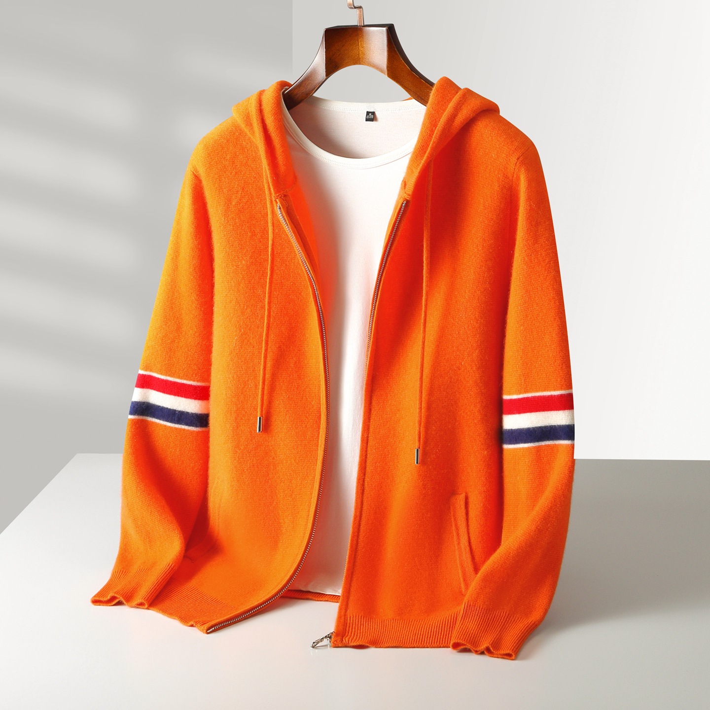 New autumn and winter zip-up hooded cardigan with contrasting colors, thickened, casual striped double-sleeve knitted loose sweater jacket