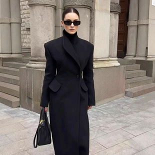ZA�羳�W�����QŮ�b���uͨ�����＾ͨ�ڰٴ��ɫ���L�����b�I����