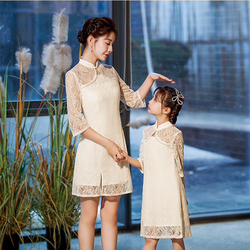 Vestido de padres e hijos vestido de verano vestido cheongsam de las mujeres 2023 nuevo vestido de niña de manga grande cheongsam de encaje de alta gama
