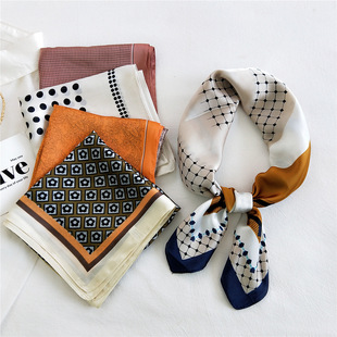 70С�����z��������Ů�����l���^�����r�ж��������r�����b