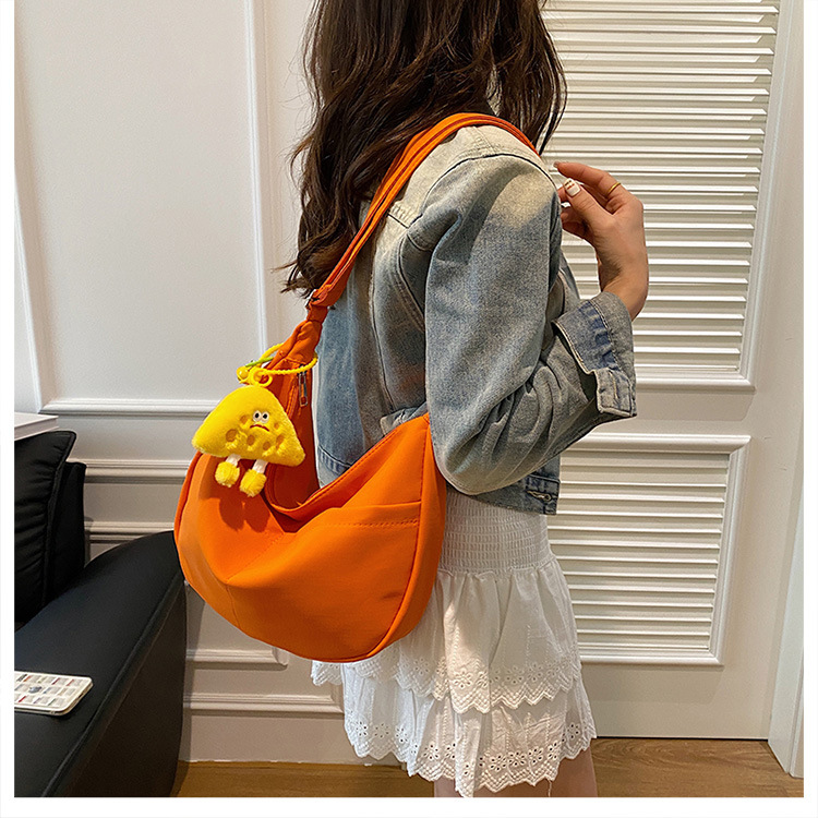 Simple solid-color canvas bag 2024 new style Japanese large-capacity single-shoulder dumpling bag, versatile for school and commuting crossbody bag undefined