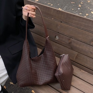 (Cross-border trading), retro capacious woven demi-season universal underarm bag