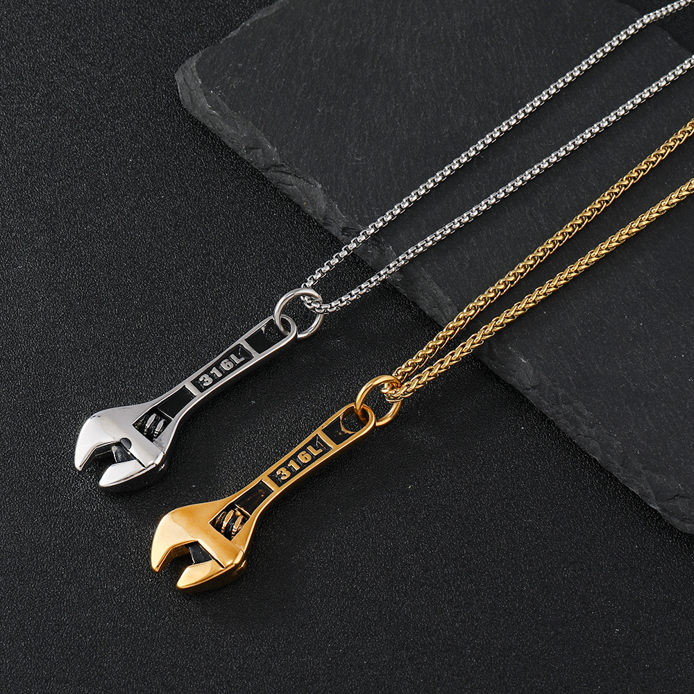 Collana con ciondolo personalizzato Hip Hop in acciaio inossidabile con piccola chiave inglese in titanio_voghion.com
