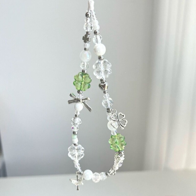 Lucky Four-Leaf Clover Multi-Color Beaded Pink Phone Chain Anti-Lost Camera Strap Gift for Female Students and Best Friends Ccd Lanyard