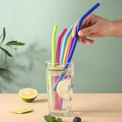 シリカゲルのストローの飲み物の管のシリカゲルのミルクティーの曲がったストローのジュースの柔らかい細いストローの子供の補助食のシリカゲルのストロー