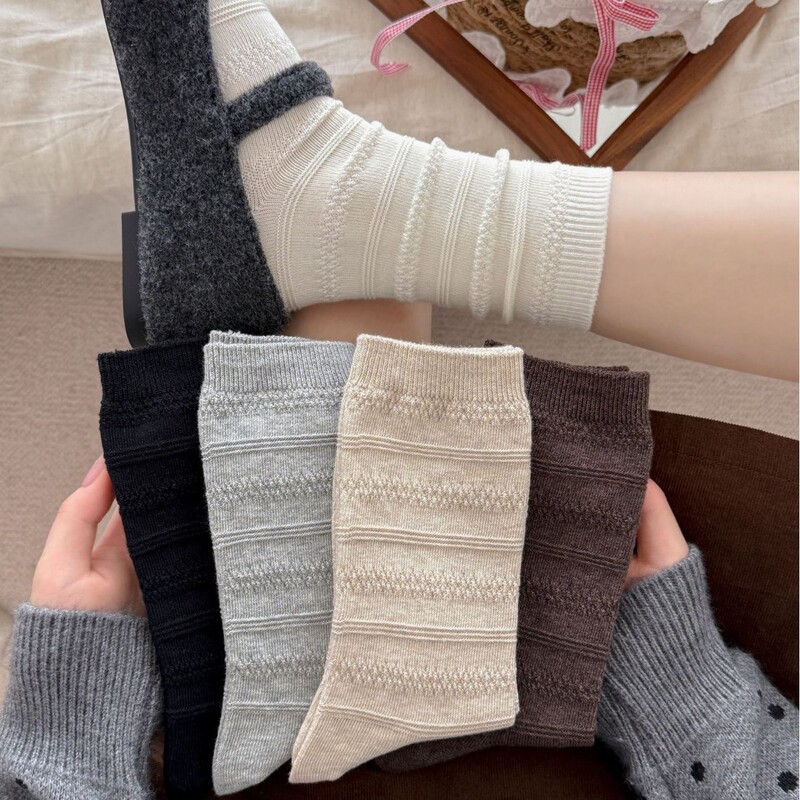 Autumn new arrivals: Korean and Japanese style textured white socks for women, mid-calf socks, trendy long socks to pair with small leather shoes and Birkenstock sandals Autumn new arrivals: Korean and Japanese style textured white socks for women, mid-calf socks, trendy long socks to pair with small leather shoes and Birkenstock sandals