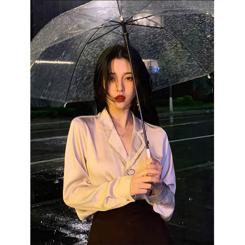 复古港风米白色衬衫女新款2025年爆款法式别致上衣高级感衬衣韩系|undefined