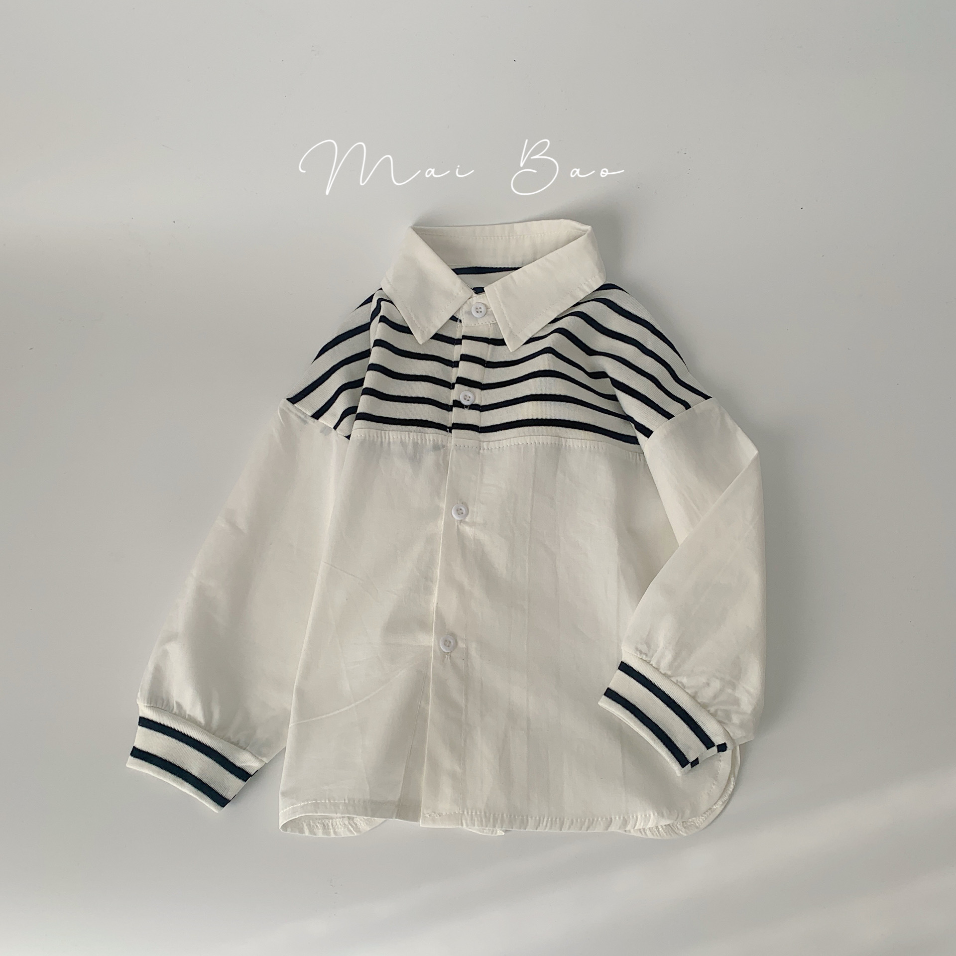 Camisas a rayas personalizadas de ropa infantil primavera 2024 nuevas camisetas de costura de niños y niñas, camisetas de bebé
