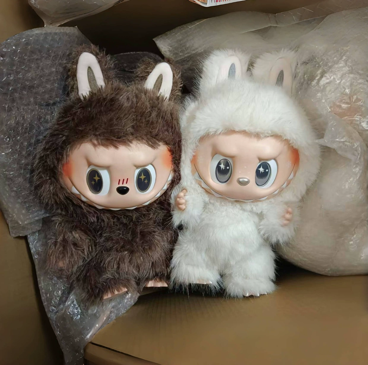 Архангел Labubu точка Labubu большой лидер слепой мешок ручной работы кукла поколения клей плюшевой подвески любовь