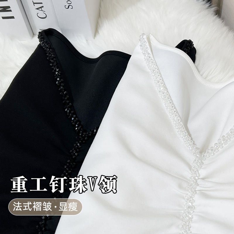 2024 autumn new top V-neck undershirt pleated Western style European small shirt outer wear 1688 long sleeve T-shirt