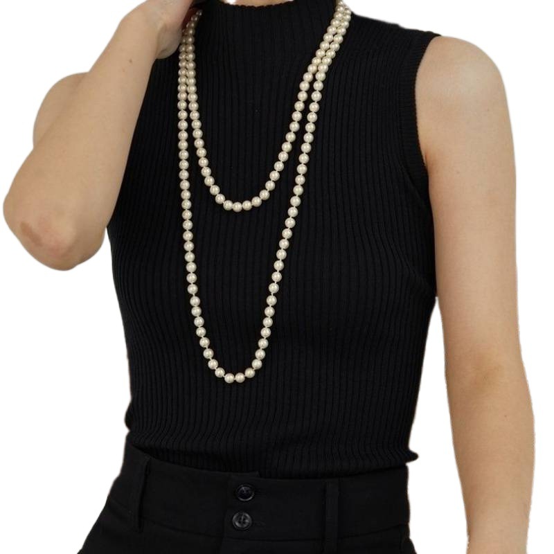 Long necklace from pearl