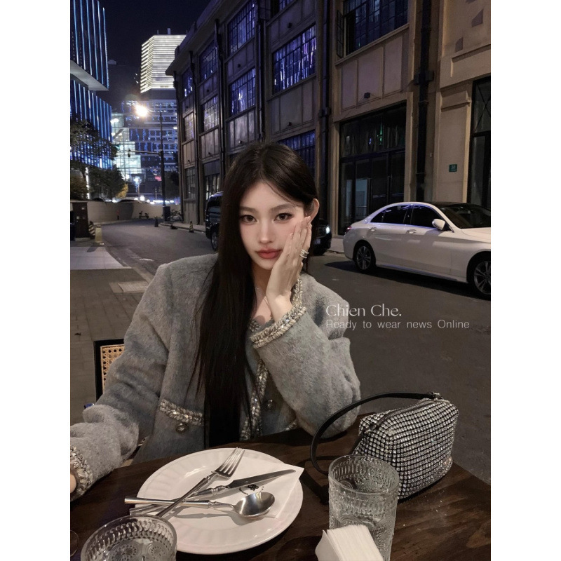 High-End Gray Small Fragrance Jacket for Women Autumn and Winter New Style 2025 French Retro Elegant Lady Mid-Length Top