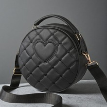 跨境软皮爱心绣花菱格包休闲百搭小圆包女士妈妈斜挎包通勤单肩包
